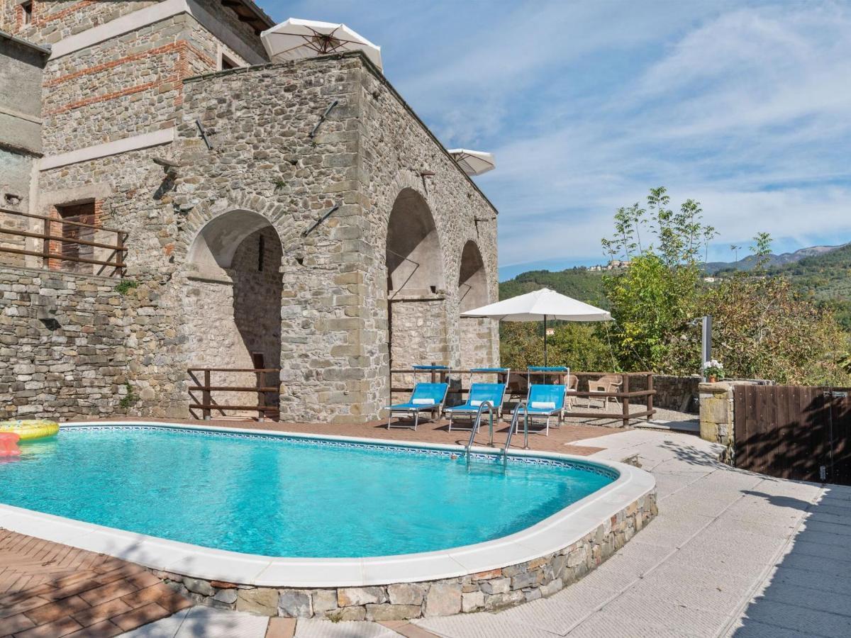 הוילה Casola in Lunigiana Ancient Farmhouse With Private Heated Hot Tub And Pool מראה חיצוני תמונה